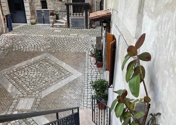 شقة Il Borghetto Mentana